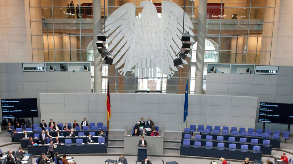 Συζήτηση υψηλών τόνων στο γερμανικό κοινοβούλιο για την Ελλάδα